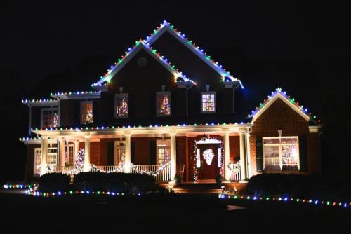 this image shows Christmas lights in Folsom, CA