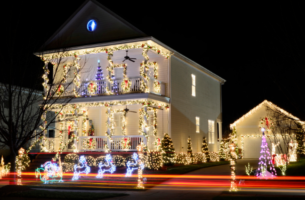 this image shows Christmas lights in Folsom, CA